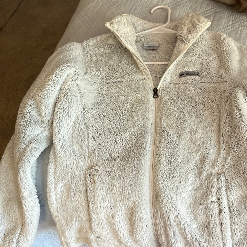 Columbia sweatshirt
